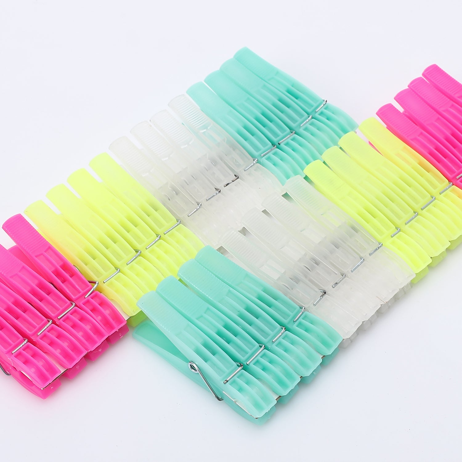 Migo's  Plastic Clothes Peg 32PCS